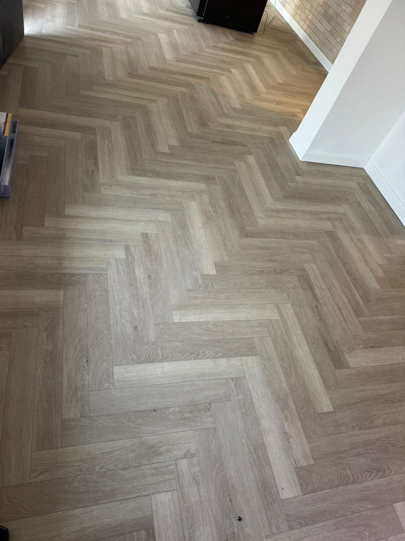 פרקט פולימרי פישבון SPC PURE אלון מולבן / מחיר מוזל