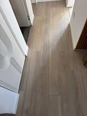 פרקט פולימרי SPC אפרפר מולבן / מחיר מוזל : image 2 פרקט פולימרי SPC אפרפר מולבן / מחיר מוזל : image 2