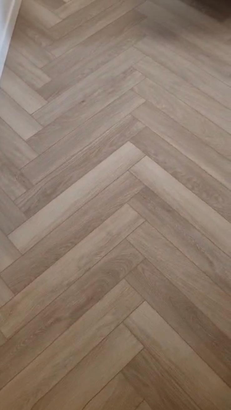 פרקט פולימרי פישבון SPC PURE אלון מולבן / מחיר מוזל