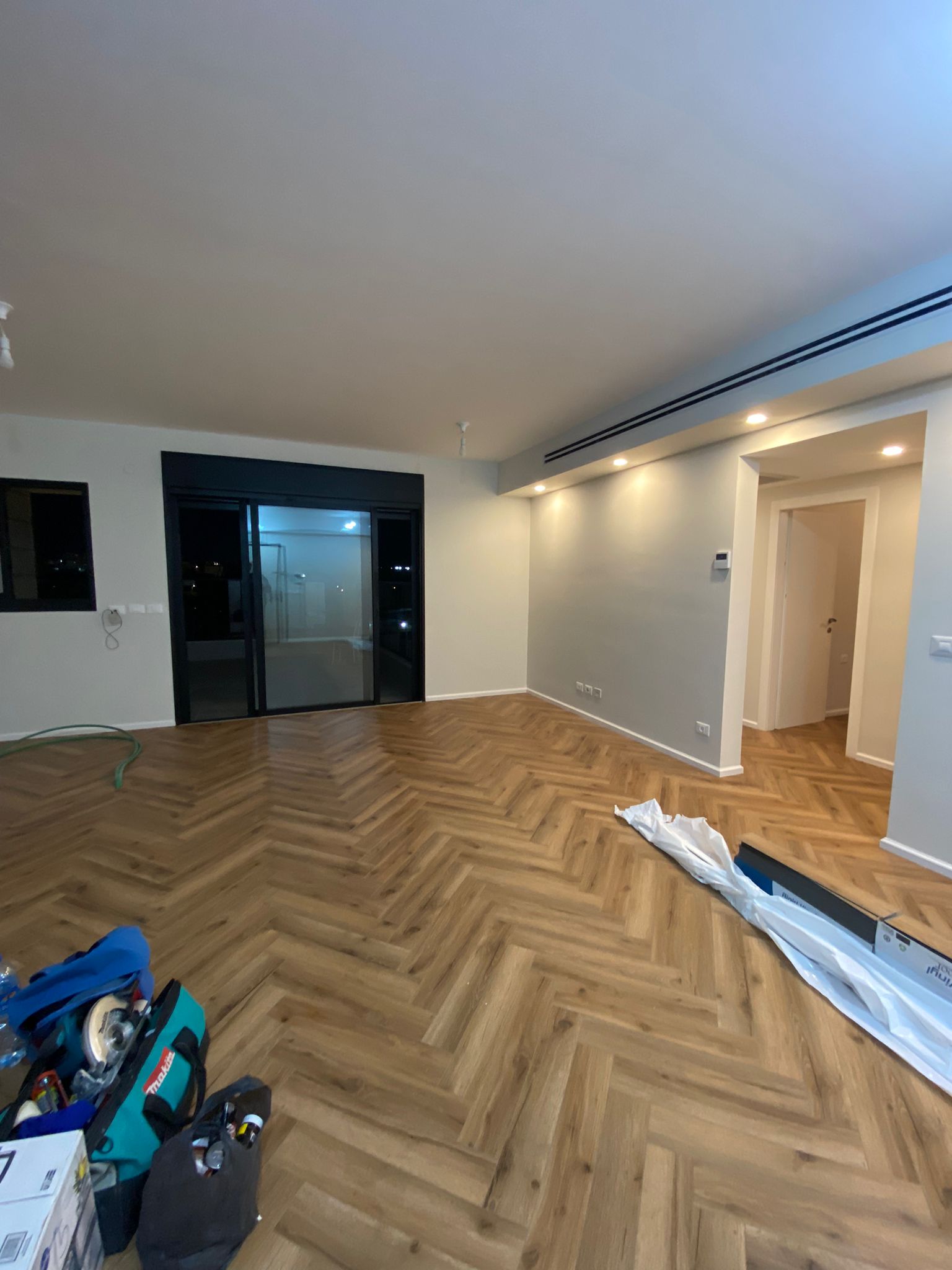 פרקט פישבון פולימר SPC אלון טבעי מבוקע / מחיר מוזל