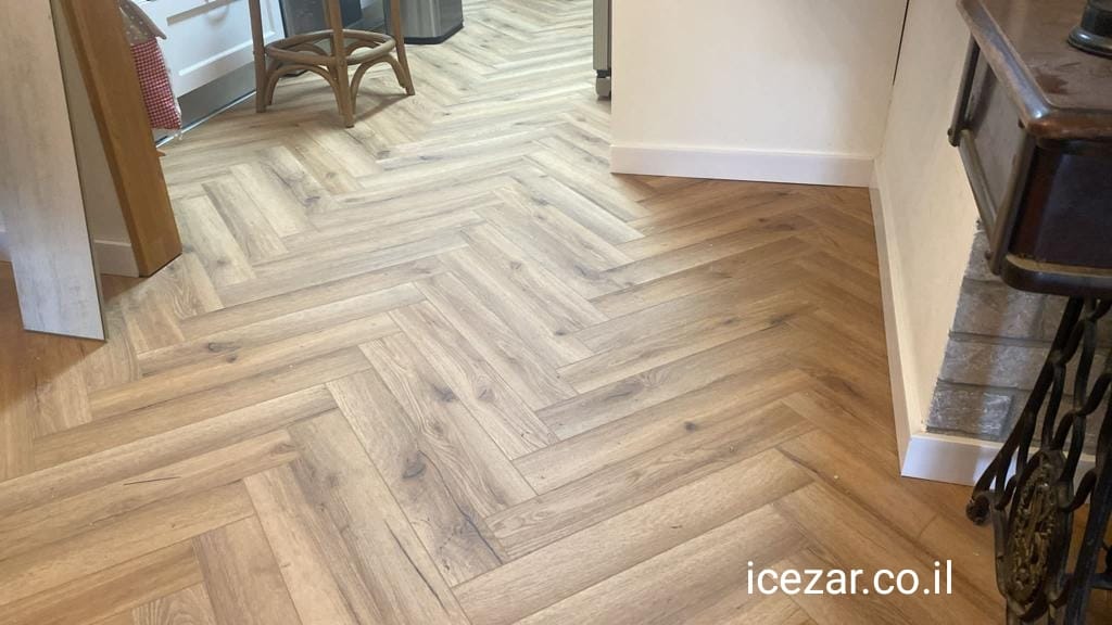 פרקט פולימרי פישבון SPC PURE אלון טבעי / מחיר מוזל