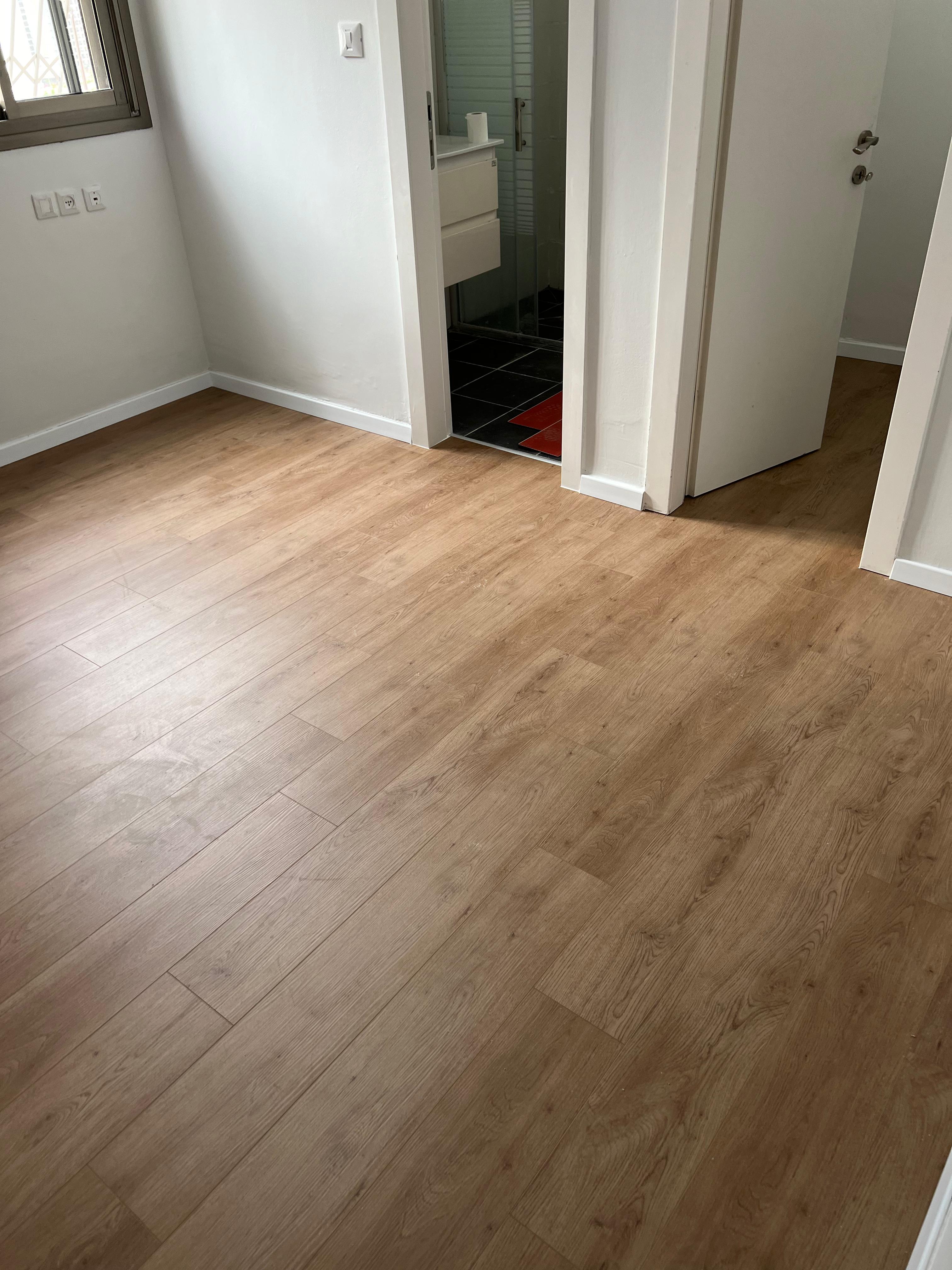 פרקט פולימרי SPC עמיד מים צבע אלון אדמה מגוון